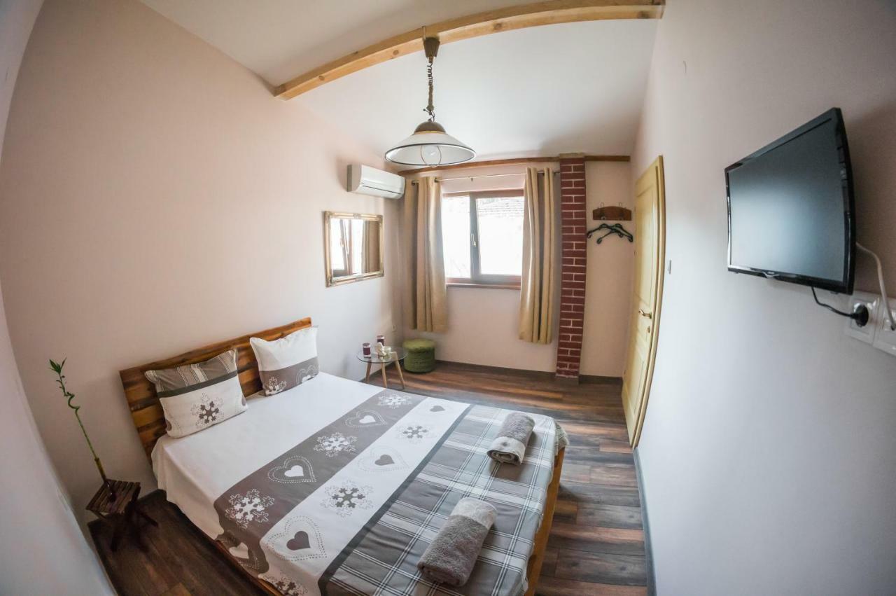 The Old House Guest Rooms And Apartament Plovdiv Exterior foto